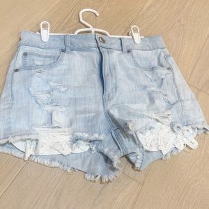 Like new American Eagle denim high rise shortie 12